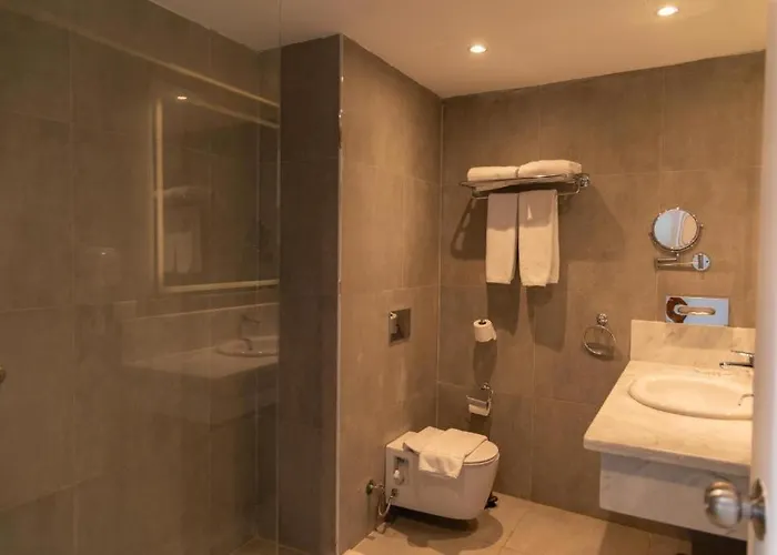 Mirette Apartahotel 3*